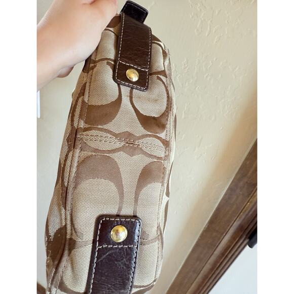 Vintage Coach Zoe Hobo Bag with Box/Dust Bag Brown Leather Chunky Brass Hardware - Picture 12 of 16